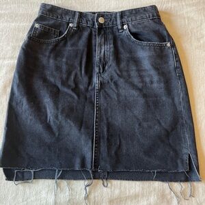 H&M Black Denim Mini Skirt